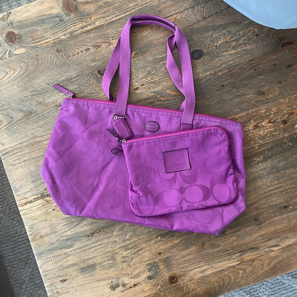 Coach Handbags - NWOT COACH WEEKENDER TOTE TRAVEL BAG NYLON 2 PC SHOULDER PACKABLE VIOLET